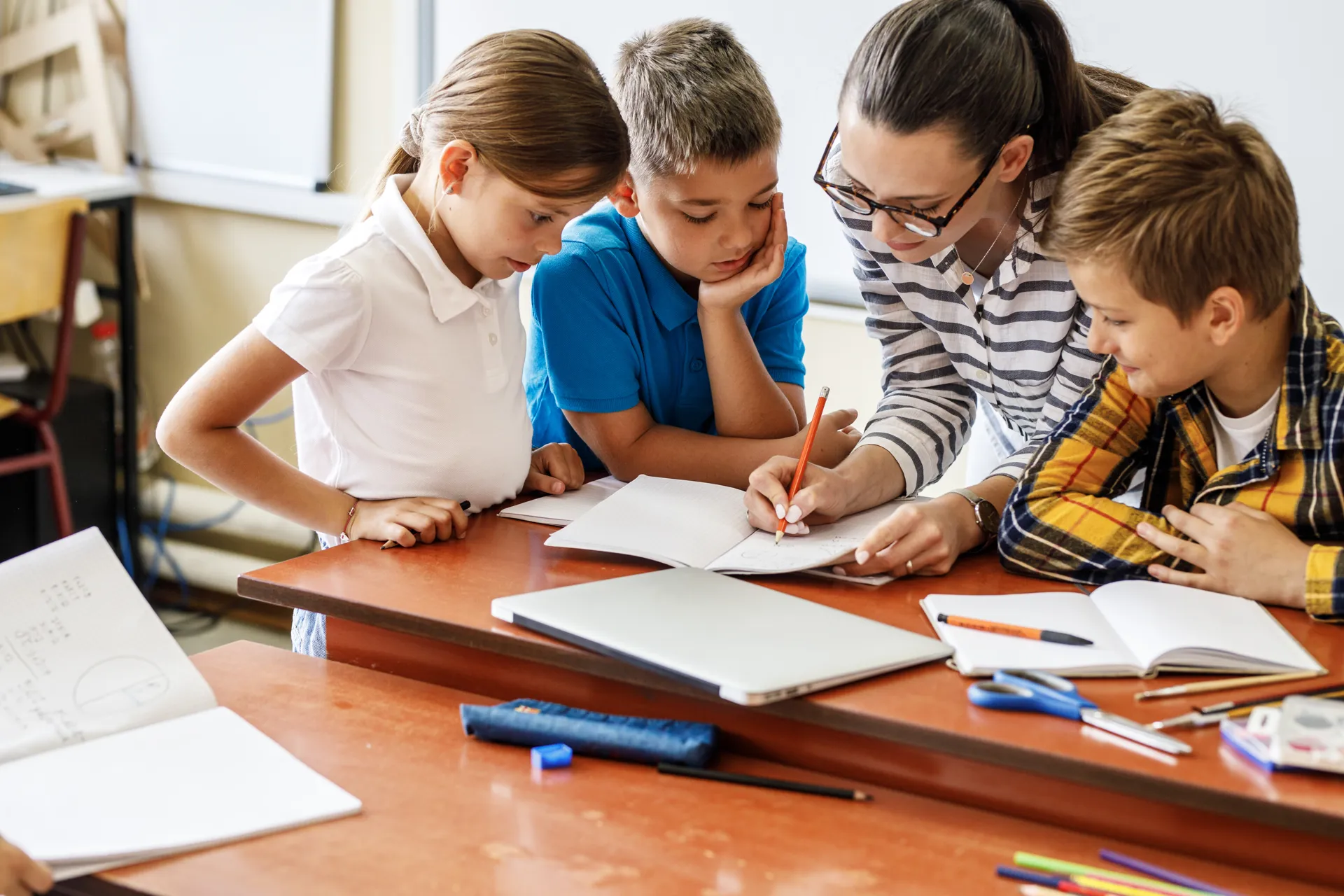 Enseigner la grammaire avec l'aide de la littérature jeunesse